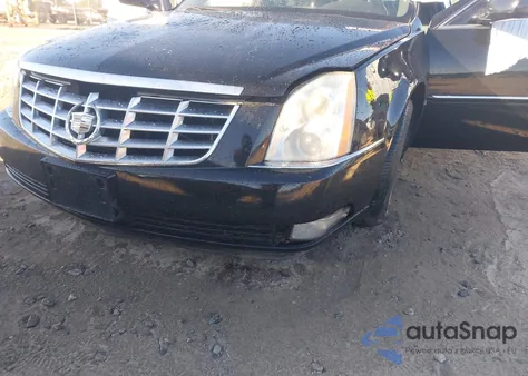 2006 Cadillac Dts Standard from USA, damaged, VIN 1G6KD57YX6U132466
